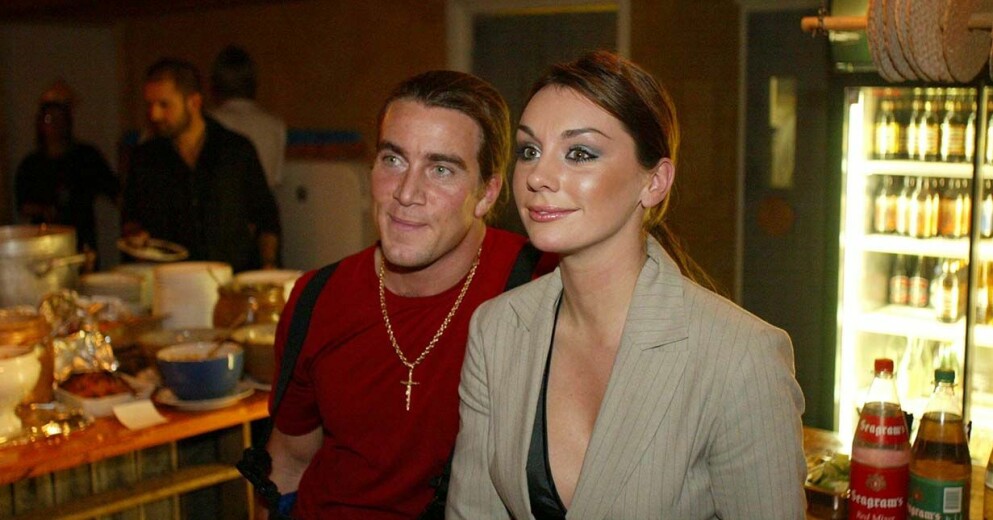 Jan Emanuel firar Robinson-segern 2001. Här med Emma Zetterberg, då Andersson. Jan Emanuel Johansson med Emma Zetterberg, då Andersson.