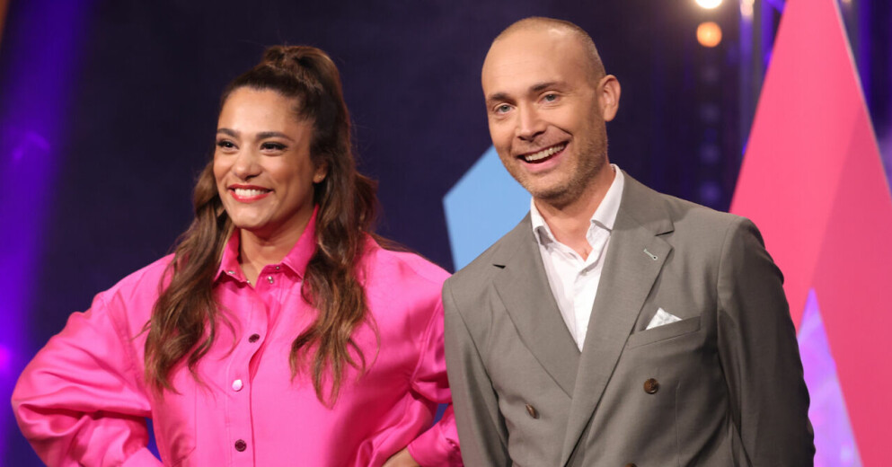 Farah Abadi och Jesper Rönndahl ska leda SVT:s Melodifestival 2023. Farah och Jesper