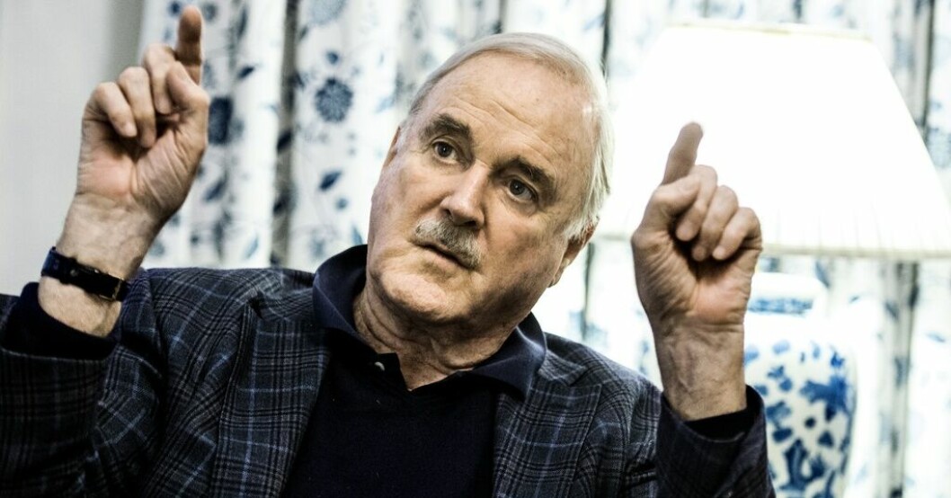 John Cleese berättar mer om nya versionen av "Pang i bygget". Arkivbild. Cleese: BBC får inte sända nya "Pang i bygget"