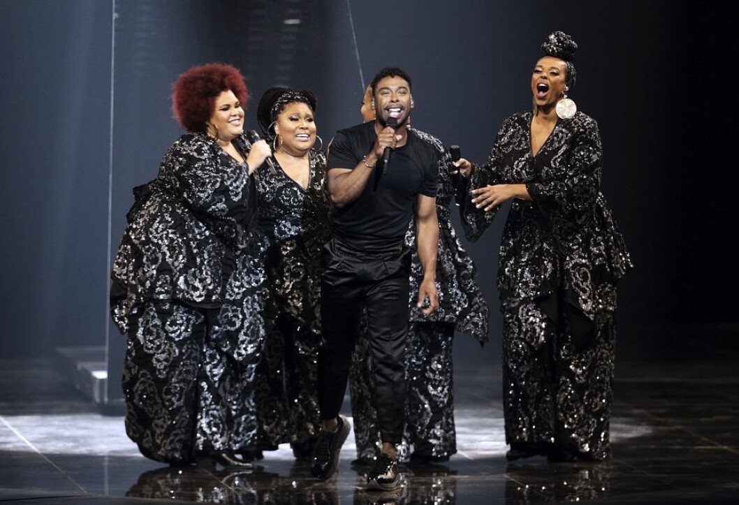 John Lundvik och The Mamas I Eurovision Song Contest. FOTO: TT/ABIR SULTAN