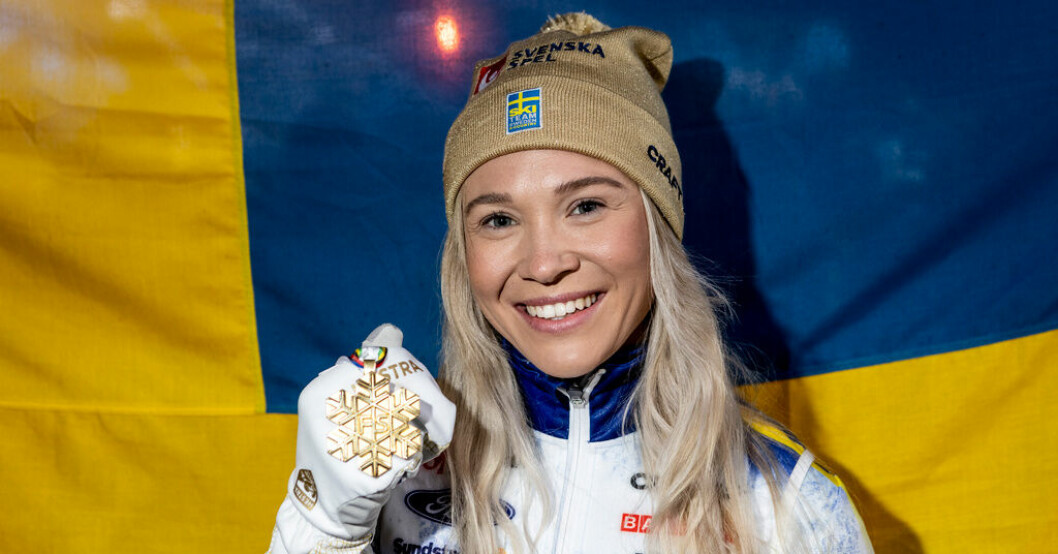 Jonna Sundling med en av sina VM-guldmedaljer. Nu är Sundling störst genom tiderna