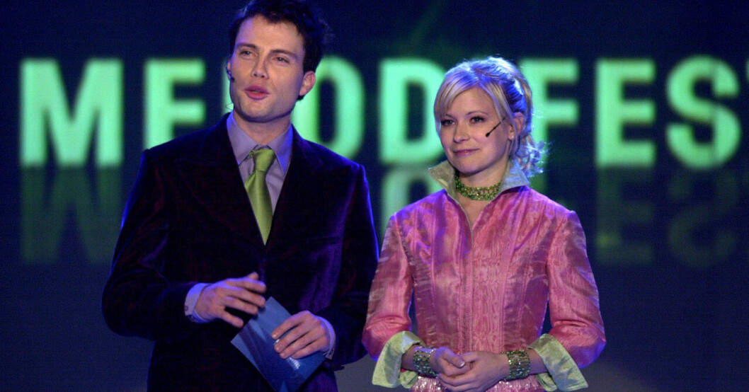 Josefine ledde 2001 Melodifestivalen tillsammans med Henrik Olsson. Henrik Olsson och Josefine Sundström i Melodifestivalen 2001.