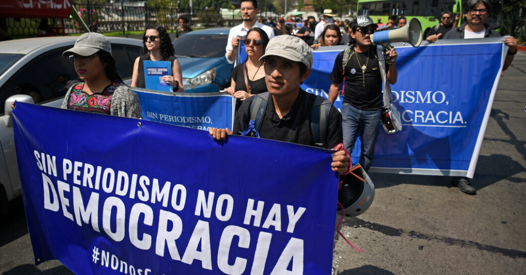 Journalister demonstrerar för pressfrihet i Guatemala city. Guatemalas pressfrihet utsatt för hot
