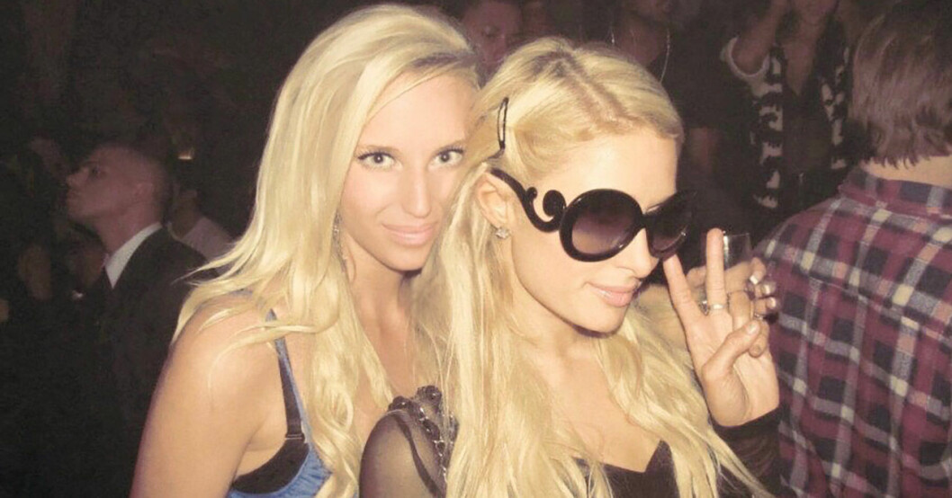 Julia med Paris Hilton i LA 2012. <strong>Foto: Privat.</strong> Robinson-Julia Franzén med Paris Hilton i LA 2012.