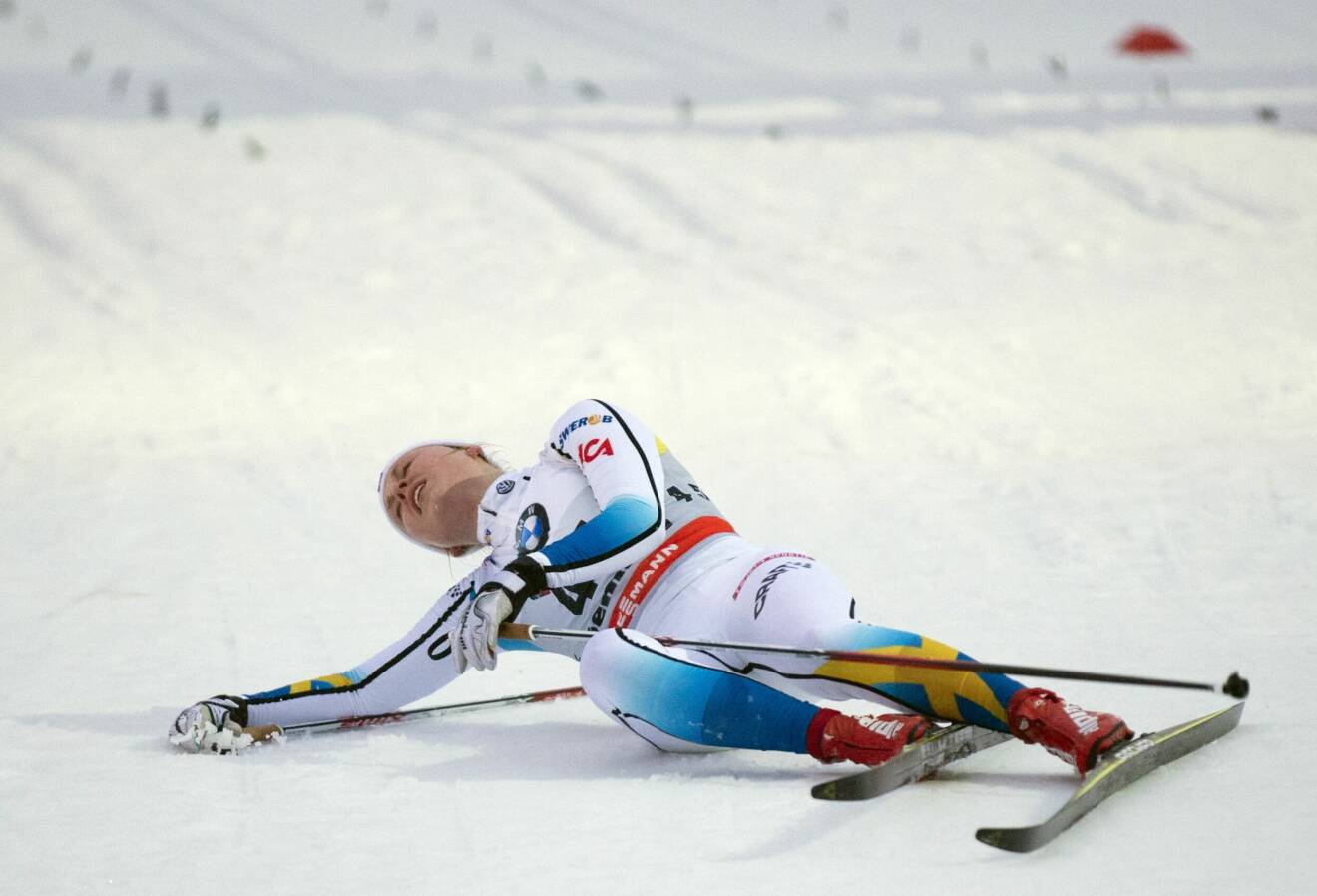 Julia Svan efter målgång i 5 kilometer klassisk stil under Tour de Ski i Italien år 2014.