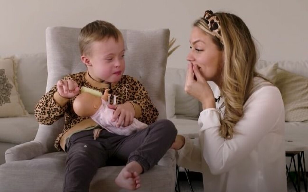 Trots kaos hemma ser Julia fram emot en framtida växande familj. FOTO: Viafree Julia Bergman med sonen Milan.