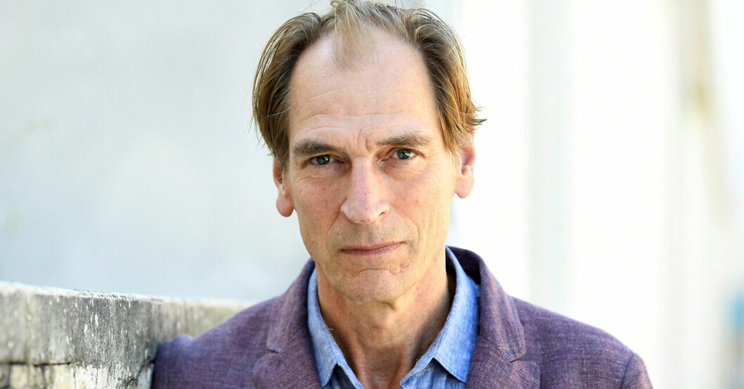 Julian Sands