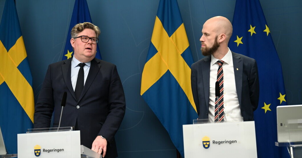 Justitieminister Gunnar Strömmer och minister för civilt försvar Carl-Oskar Bohlin. Ny lag ska kunna stoppa utländska uppköp