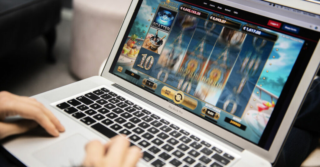 Kasinospel online pekas ut som den mest problematiska spelformen. Arkivbild. Fler anhöriga hör av sig till stödlinjen