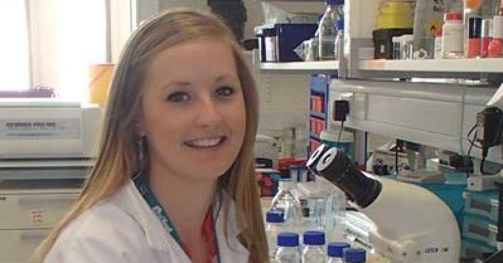 Katy Stubbs arbetar på Alzheimer's Research och säger att många tror att demens bara handlar om minnesförlust – men att det också kan handla om svårigheter att hänga med i högljudda miljöer.