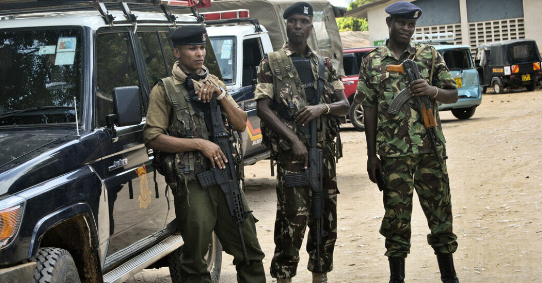 Kenyansk polis letar efter fler offer för en sekt. Arkivbild. Sektmedlemmar i Kenya svälte sig till döds