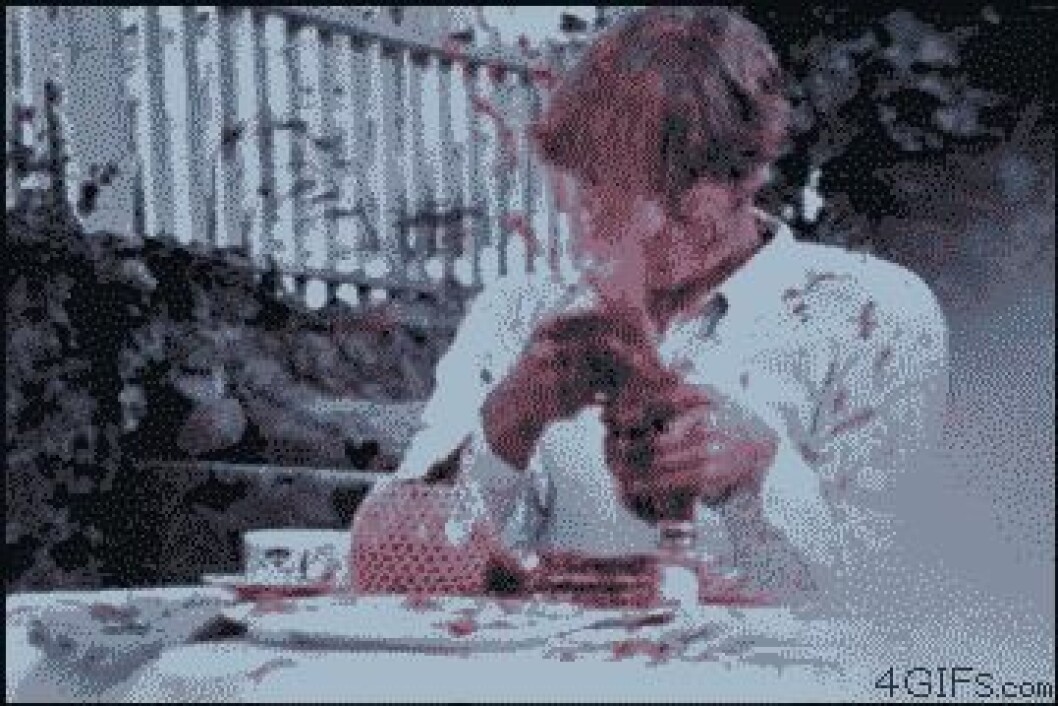 Via <a href="http://giphy.com/gifs/explosion-ketchup-gDjFD76k31zs4" target="_blank" rel="noopener">Giphy.com</a> ketchupstänk