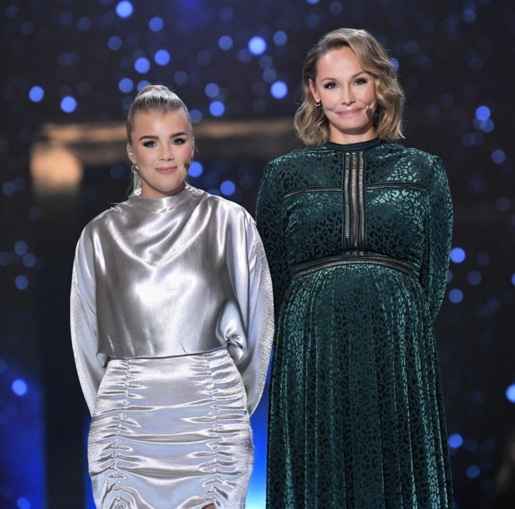 FOTO: Karin Törnblom/TT Kristina Petrushina - Keyyo och Carina Berg Barncancergalan - Svenska Humorpriset