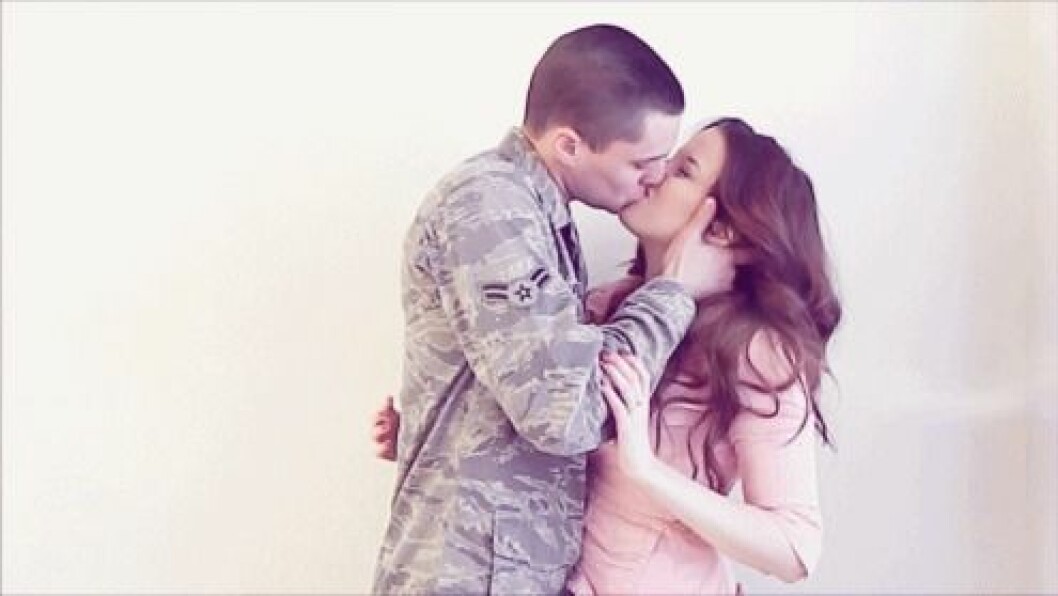 kiss
