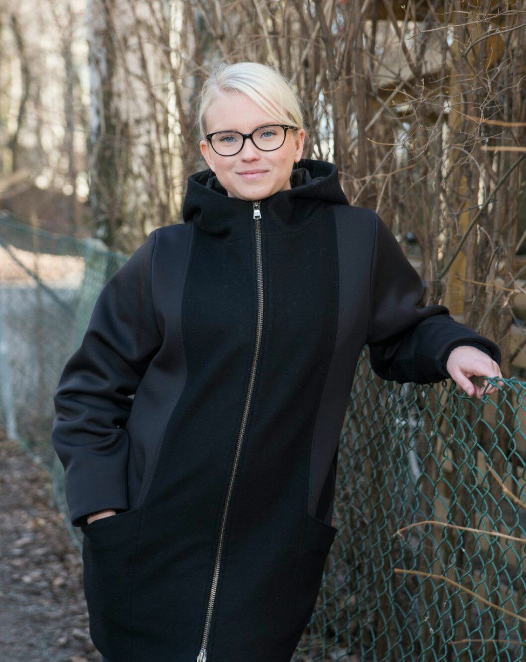 Klara Lind blir mamma i november – och är lycklig över att vänta smått. Klara Lind blir mamma i november - och är lycklig över att vänta smått.