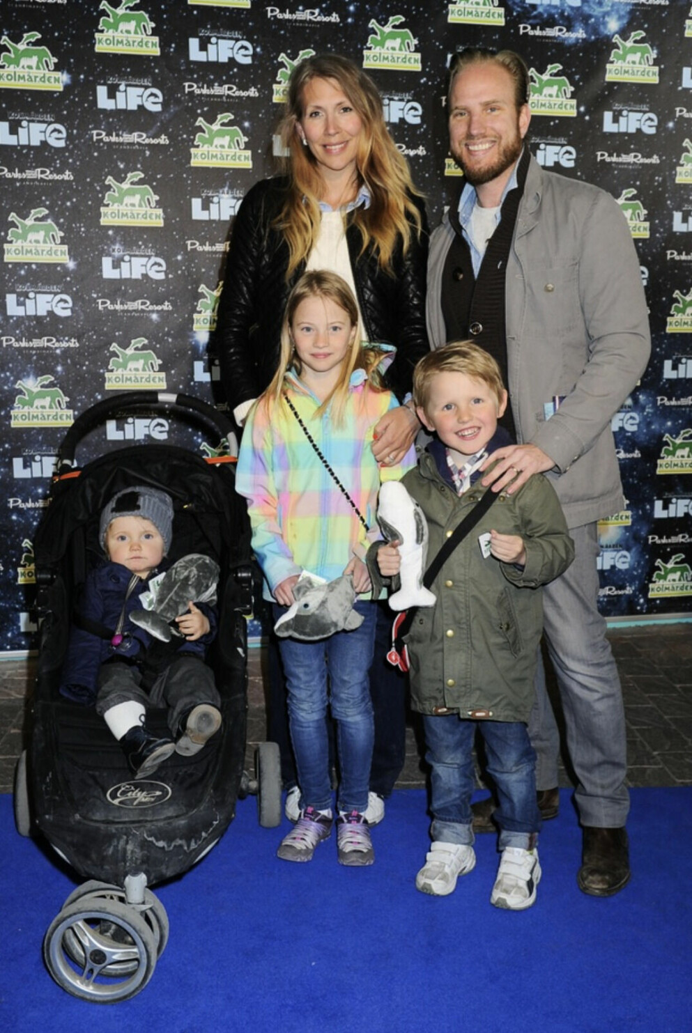 Familjen Tegnér och kusinen Maj. FAMILJEN Tegnér på Kolmården år 2013