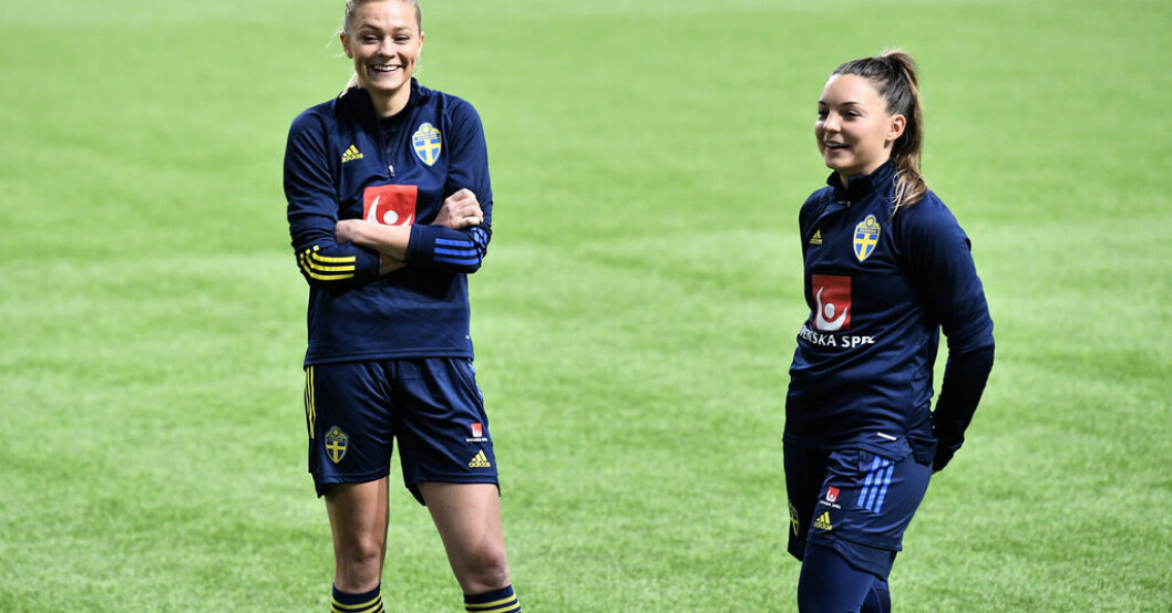 Kompisar i landslaget – fiender i Champions League. Fridolina Rolfö, Barcelona, och Johanna Rytting Kaneryd, Chelsea, möts i Champions League-semifinalen. Arkivbild. Vänner blir fiender – gör upp om finalplats