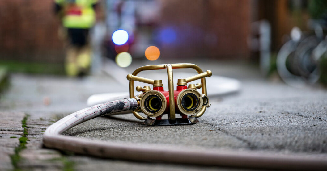 Allmänheten varnades för kraftig rök i samband med en brand i en radhuslänga i Berghem i Umeå kommun. Arkivbild. Kraftig brand i radhus i Umeå.