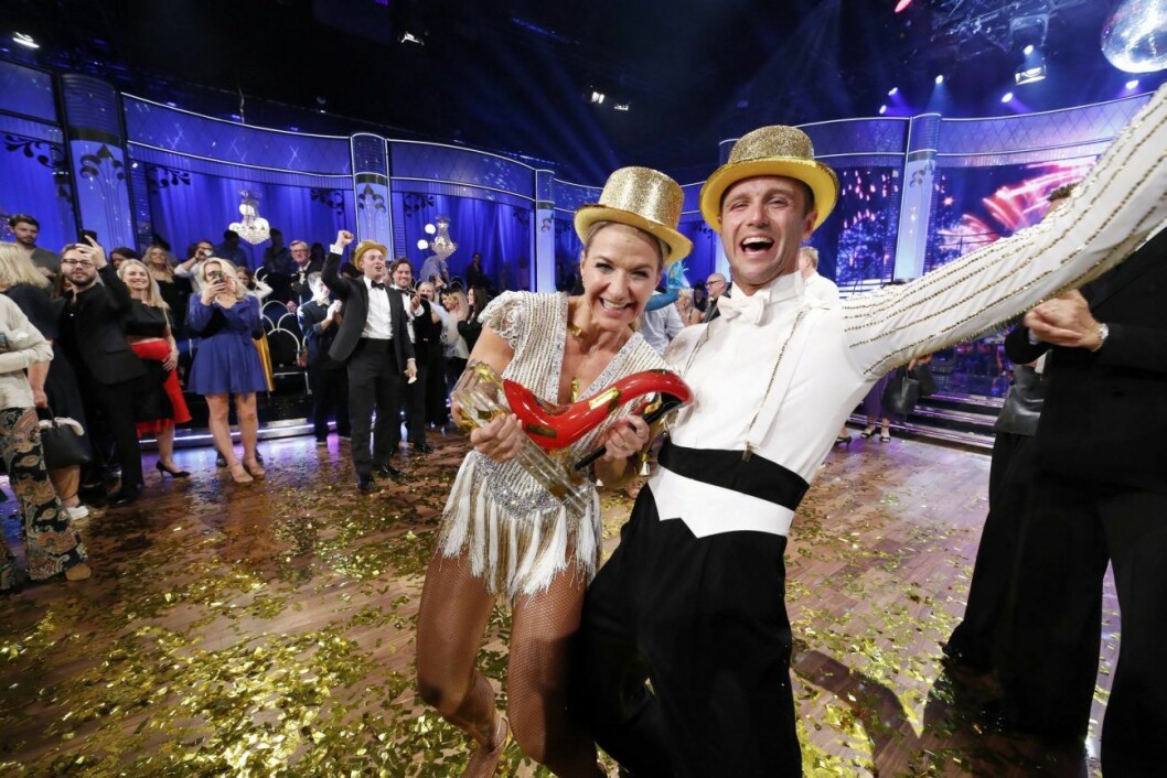 Tillsammans med Calle Sterner tog Kristin hem segern i Let’s dance 2018. Kristin Kaspersen och Calle Sterner vann Let's dance 2018.