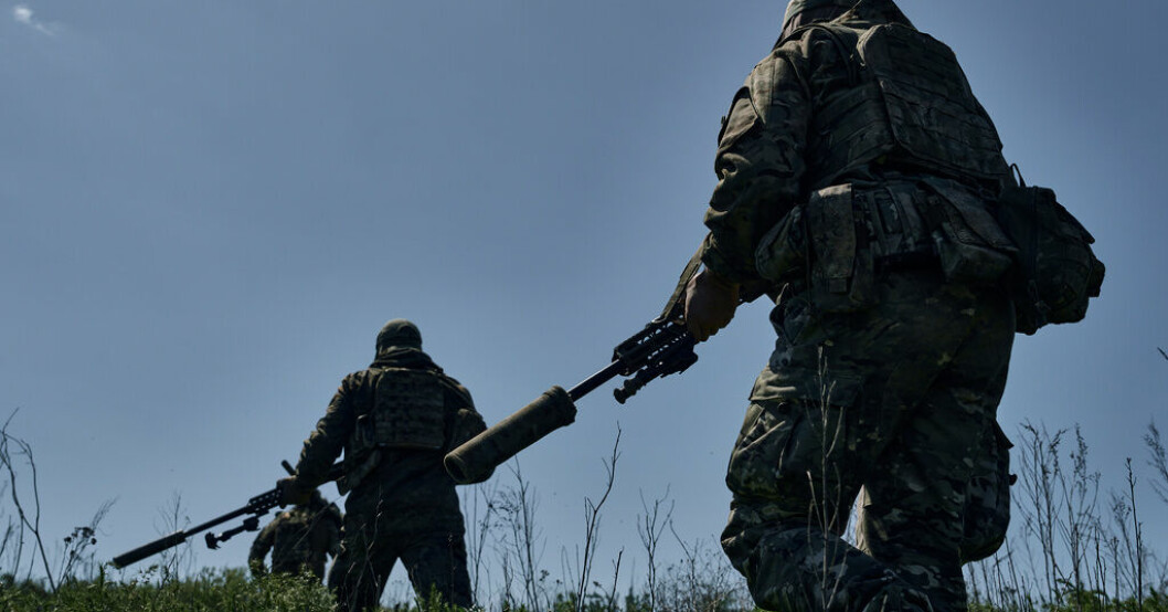 Krypskyttar från Ukrainas armé i närheten av staden Bachmut i östra Ukraina. Arkivbild. Wagnerchef: Armén flyr positioner vid Bachmut