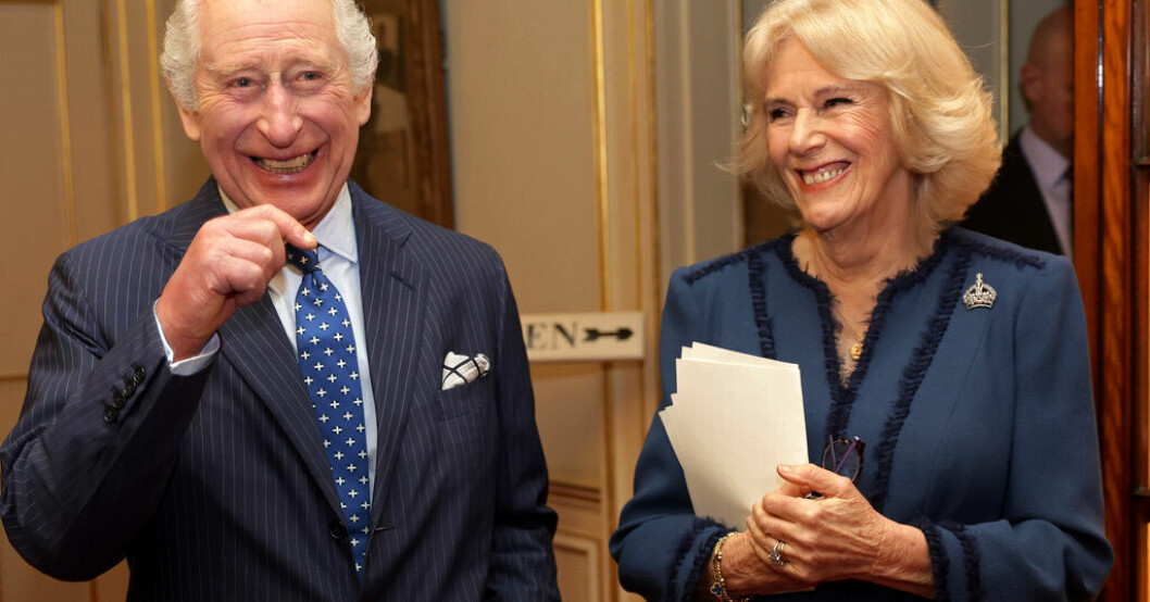 Kung Charles III och hans hustru, drottninggemål Camilla. Arkivbild. Tysk-fransk resa för kung Charles