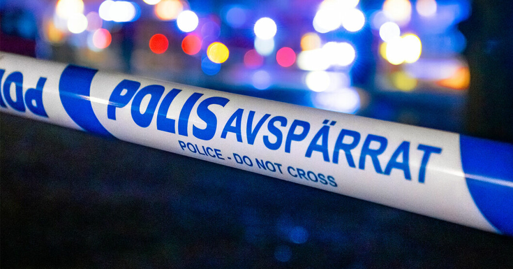 Skottlossning på pendeltågsstation i Kungsängen – polisen utreder mordförsök och tre personer är gripna