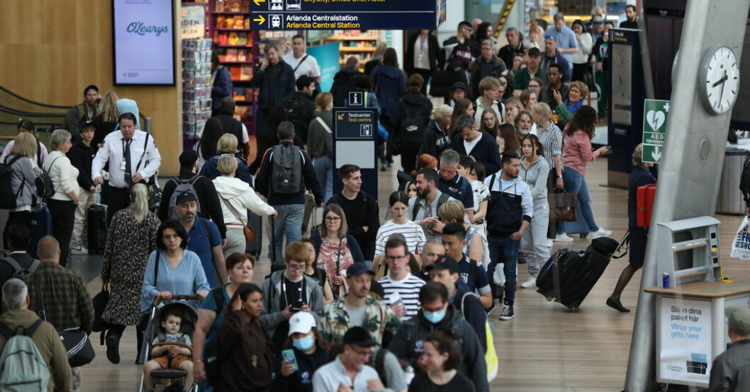 Långa köer var ett vanligt inslag på Arlanda norr om Stockholm under våren och sommaren 2022. Arkivbild. Så ska flygplatserna undvika kökaos i sommar