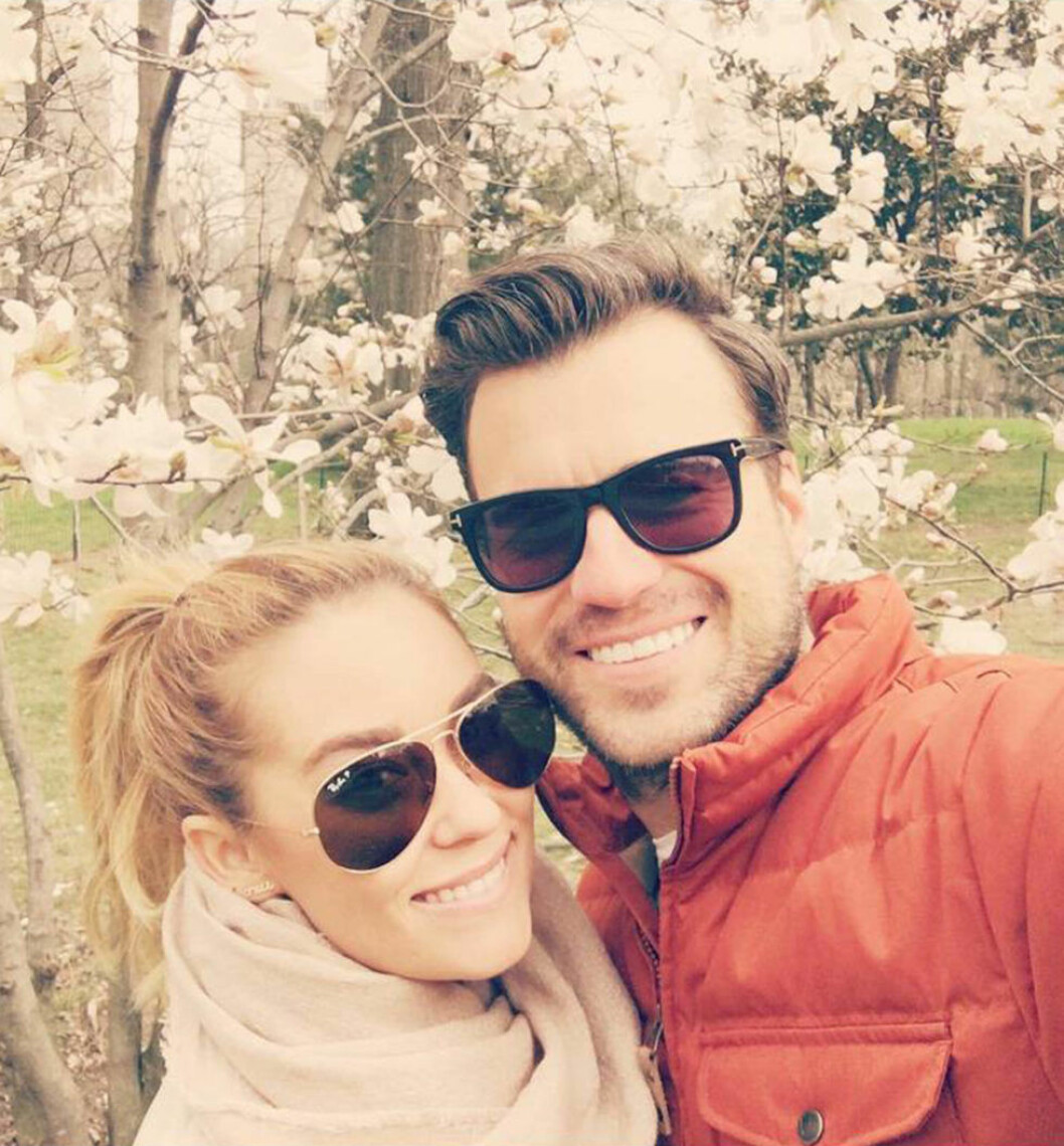 Lauren Conrad med maken William Tell kommer bli föräldrar 2017. 5108413 1-4-2016 Celebrity Selfies Pictured: Lauren Conrad William Tell PLANET PHOTOS www.planetphotos.co.uk info@planetphotos.co.uk +44 (0)20 8883 1438 DISTR. STELLA PICTURES