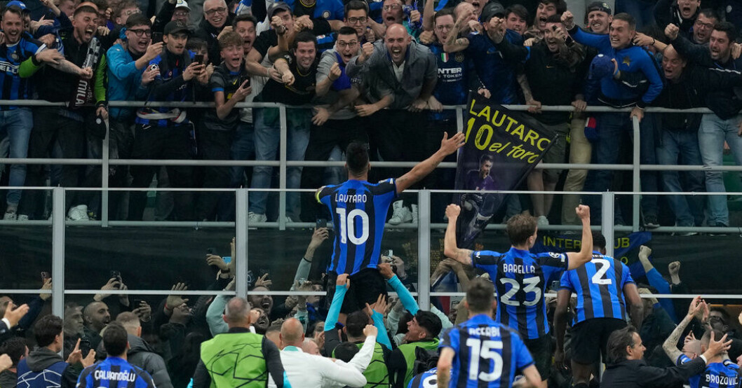 Lautaro Martínez firar målet framför Inters kurva. Inter till final – slog rivalen igen