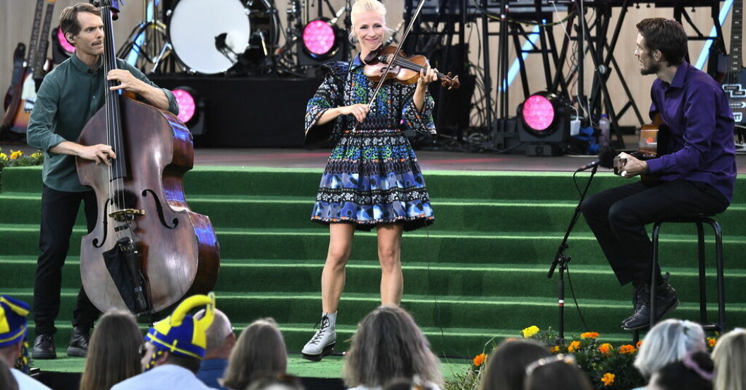 Lena Jonsson Trio fick priset för Årets artist på Folk- och världsmusikgalan. Arkivbild. Allsång på Skansen. De gjorde störst intryck inom folkmusiken