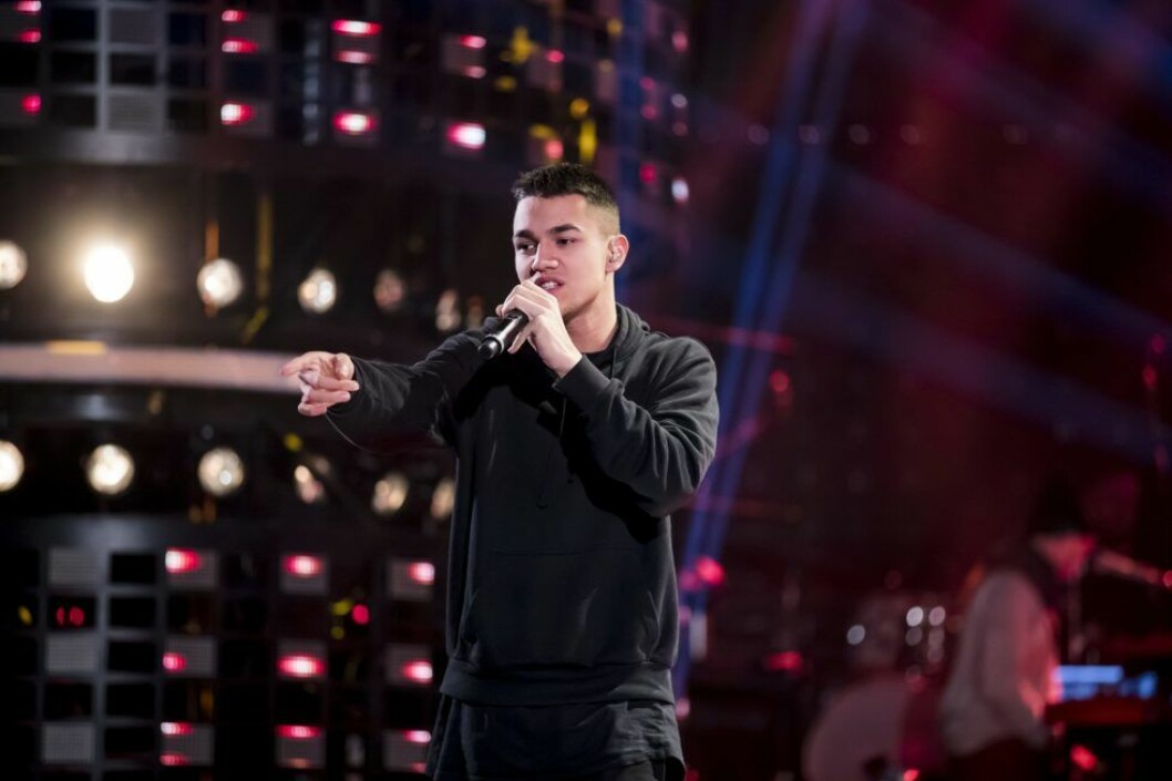 Liam har tagit sig långt i tävlingen och är just nu top 4 i Idol. Idol 2016