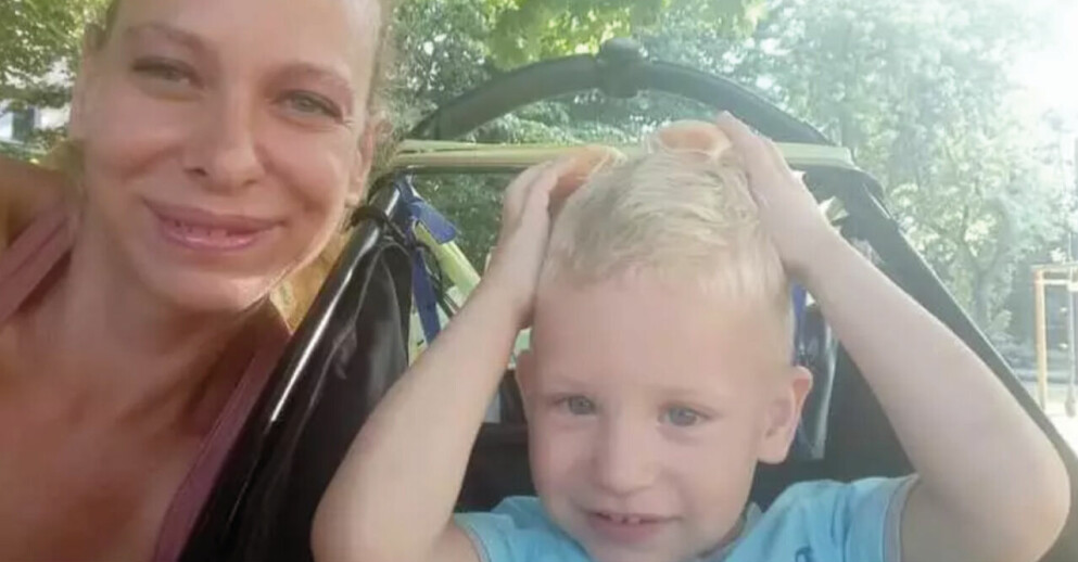 Katalin Erzsebet Bradacs, 44 och hennes 2-åriga son Alex Juhasz. Mamman ska varit mitt uppe i en skilsmässa när hon flydde till Italien, eftersom pappan fått vårdnaden om barnet.