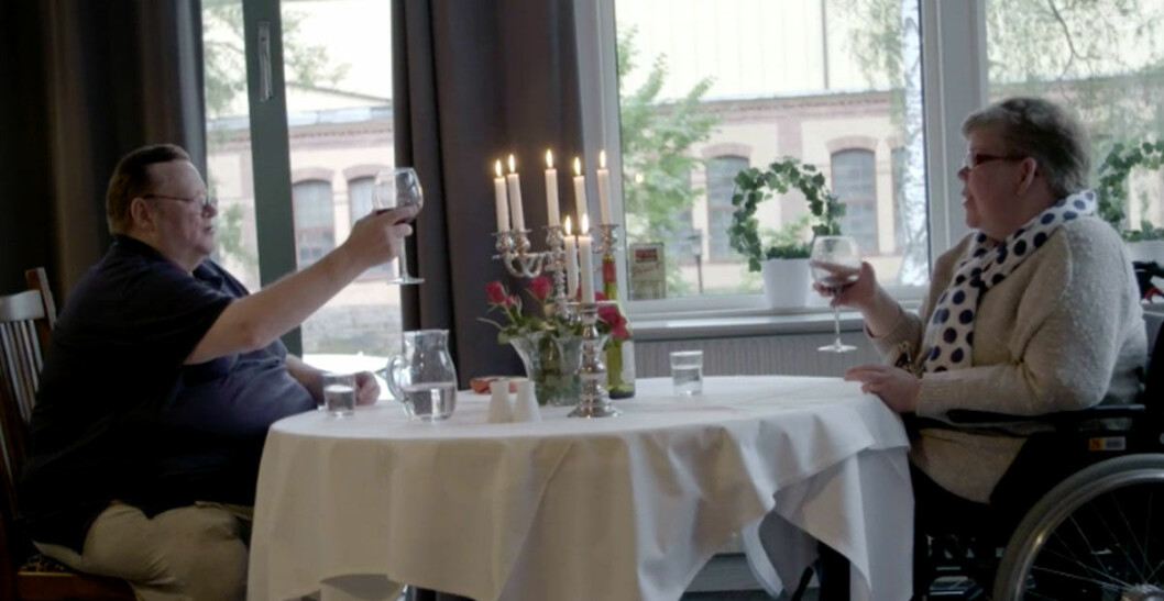 Linda och nya kärleken Lars-Åke. Foto: TV4 Linda och nya kärleken. Foto: TV4