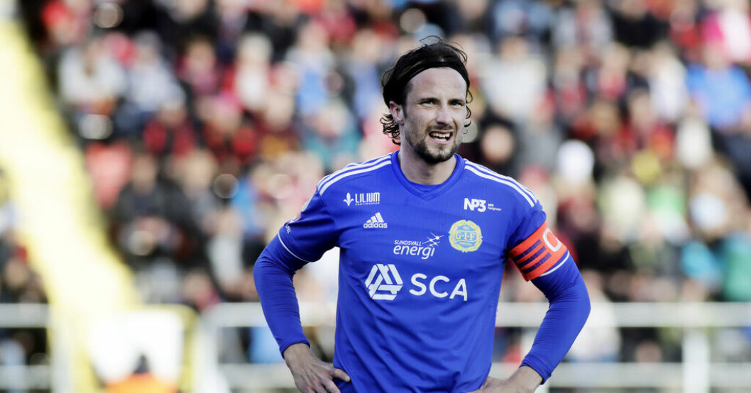 Linus Hallenius i Gif Sundsvall. Arkivbild. Snökaos i Sundsvall – matchen skjuts upp