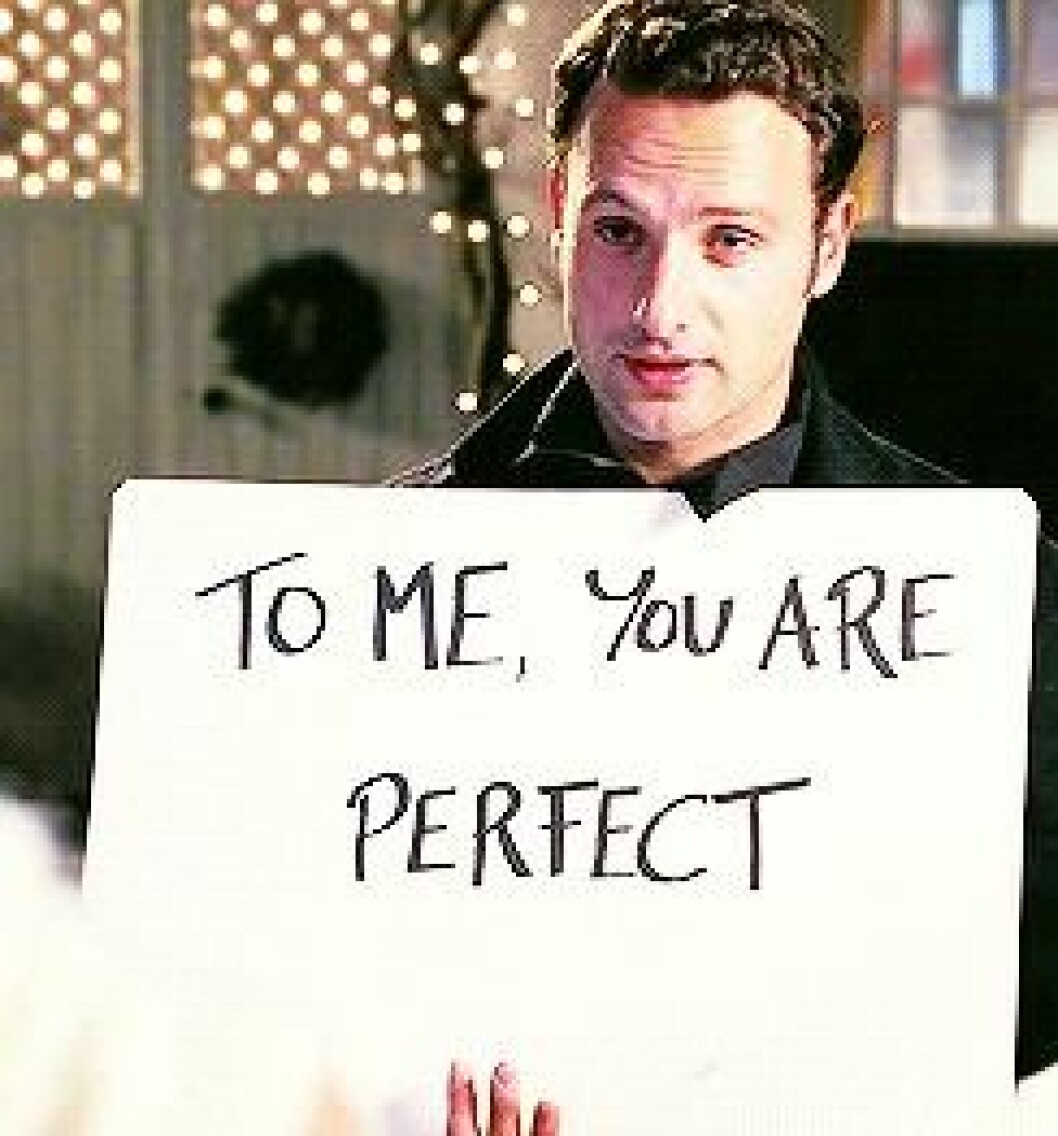 Via: <a href="http://giphy.com/gifs/love-actually-evqUR7BjiFsOY" target="_blank" rel="noopener">Giphy</a> Via: Giphy