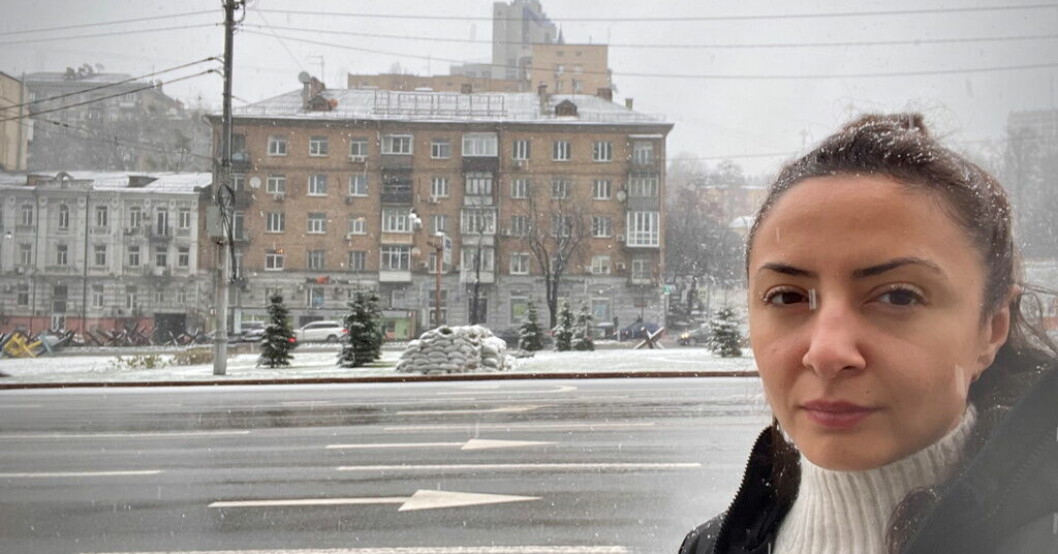 Lubna El-Shanti får Nils Horner-priset. Pressbild. Lubna El-Shanti får pris för Ukrainabevakning