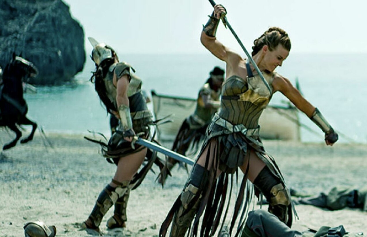 Madeleine Vall Beijner som <span class=" italic" data-lab-italic_desktop="italic">Egeria</span> i <span class=" italic" data-lab-italic_desktop="italic">Wonder woman</span>. Madeleine Vall Beijner i Wonder woman