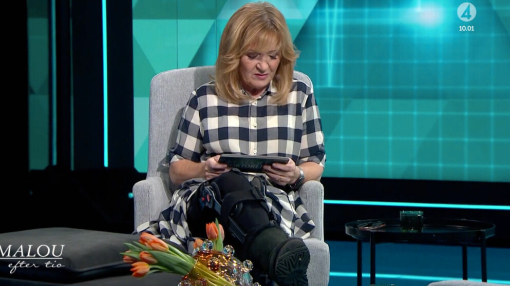Malou startar sin sista säsong av programmet med att vara gipsad. Malou gipsad i TV4