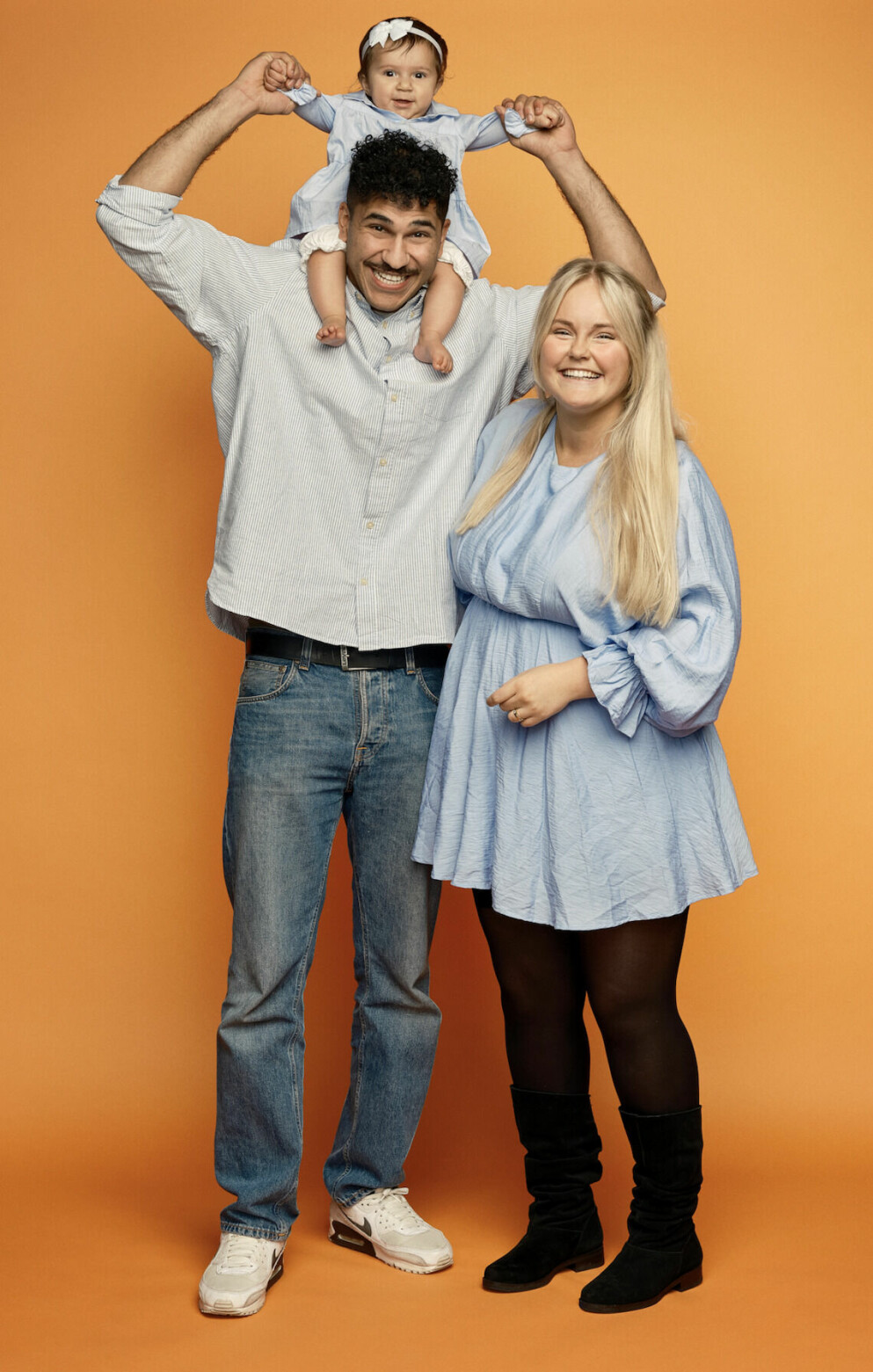 Malou Christiansson och Amir Christiansson med Maiah. Malou Christiansson och Amir Christiansson med Maiah