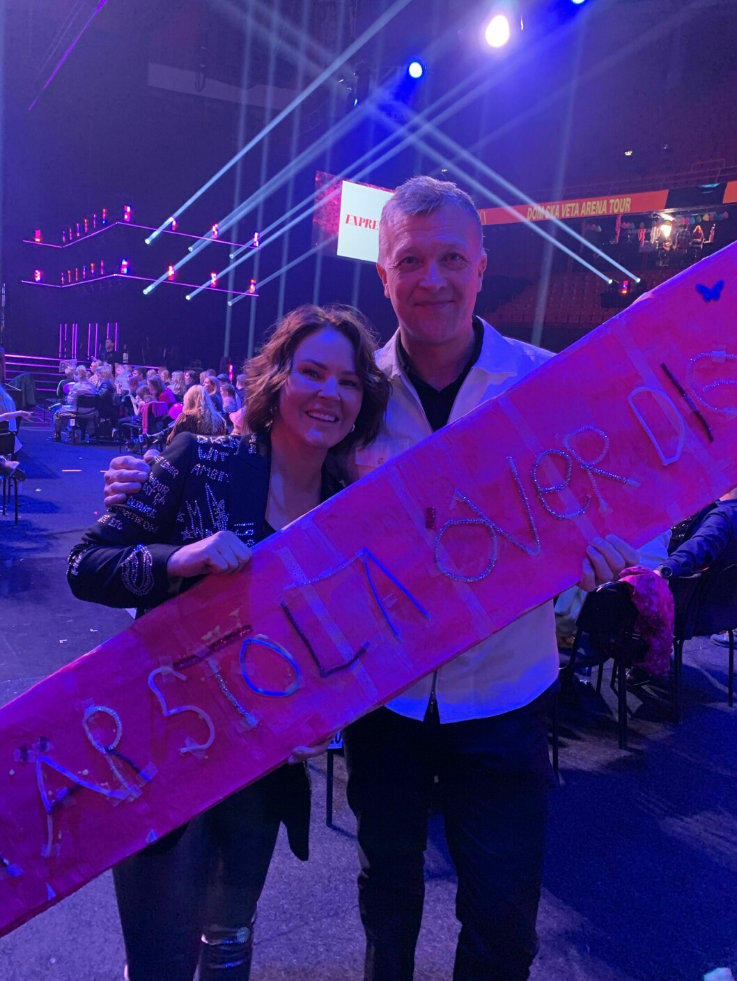 Mamma Magdalena Graaf och pappa Magnus Hedman var på plats i Avicii Arena och hejade på sonen Lance. Mamma Magdalena Graaf och pappa Magnus Hedman var på plats i Avicii Arena och hejade på sonen Lance.