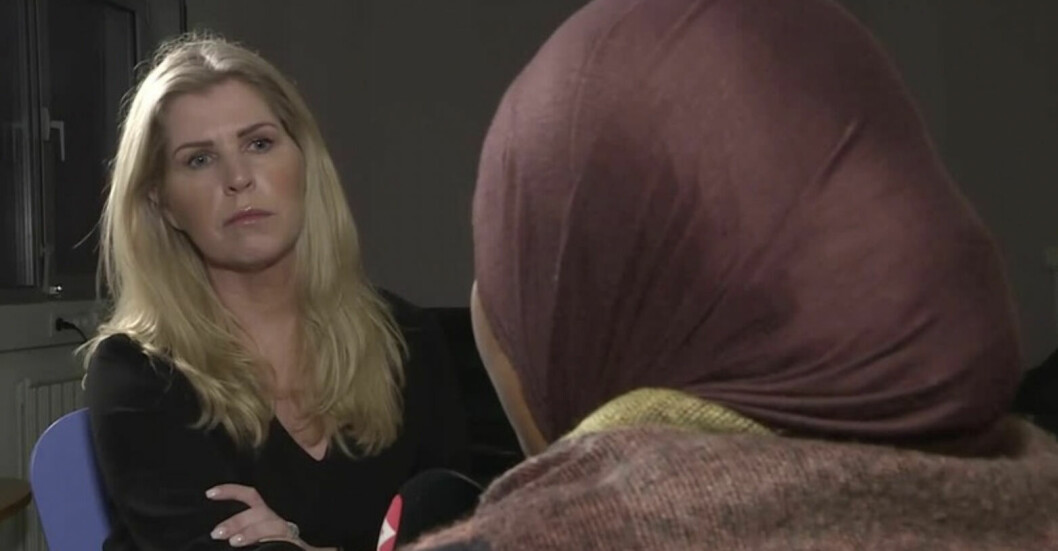 <strong>Mamman berättar att hon bönade och bad om hjälp för sonen.</strong> Mamman berättar för tv4 om sonen.