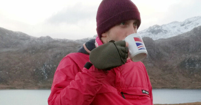 Noah arbetar som ekolog i Inverness i Skottland. Han hoppas att han kan lära sig gå utan assistans igen så han kan ta sig ut. Noah arbetar som ekolog i Inverness i Skottland. Han hoppas att han kan lära sig gå utan assistans igen så han kan ta sig ut.