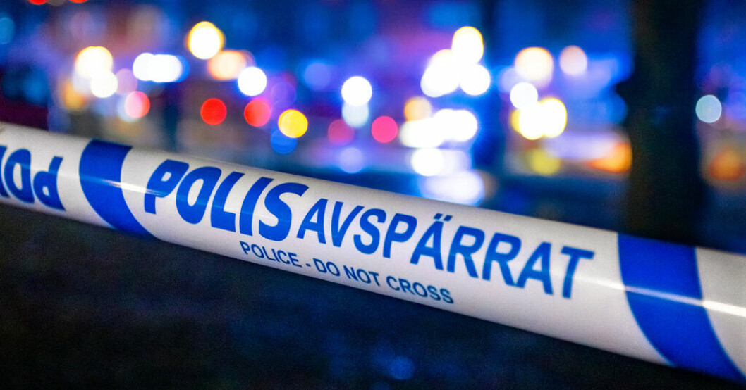 Man i 50-årsåldern död efter skjutning i Tullinge, södra Stockholm.