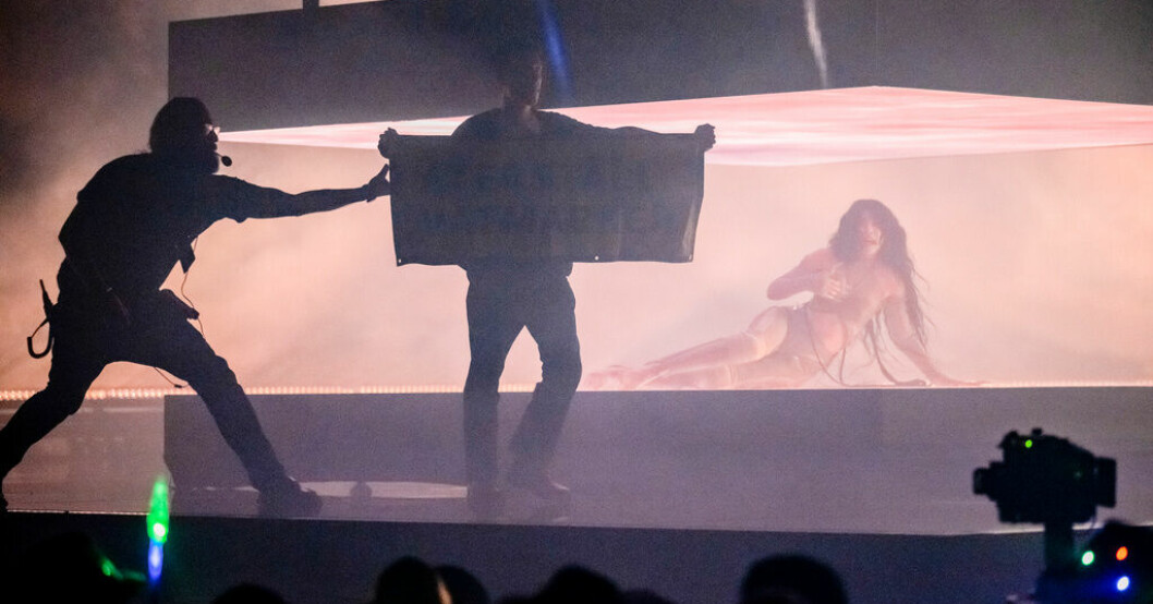 Mannen stoppade Loreens framträdande under Melodifestivalen. Senare störde han ordningen i riksdagen. Störde Loreen och i riksdagen – åtalas