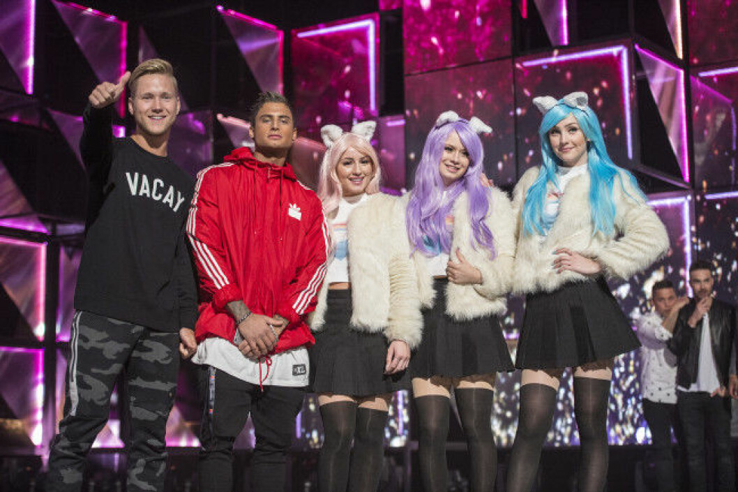“Samir & Viktor” består av duon Viktor Frisk och Samir Badran. De duellerar mot “Dolly Style”. Melodifestivalen, Schlagerfestivalen, Schlager-SM. Andra chansen i Halmstad. Repetitioner, "Samir & Viktor" Viktor Frisk, Samir Badran, bloggare sångare Sverige, och "Dolly Style"