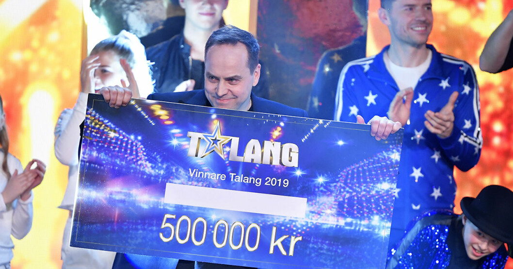 Micke Holm efter finalsegern i Talang 2019. <strong>Foto: TT.</strong> Micke Holm - vinnare av Talang 2019 .