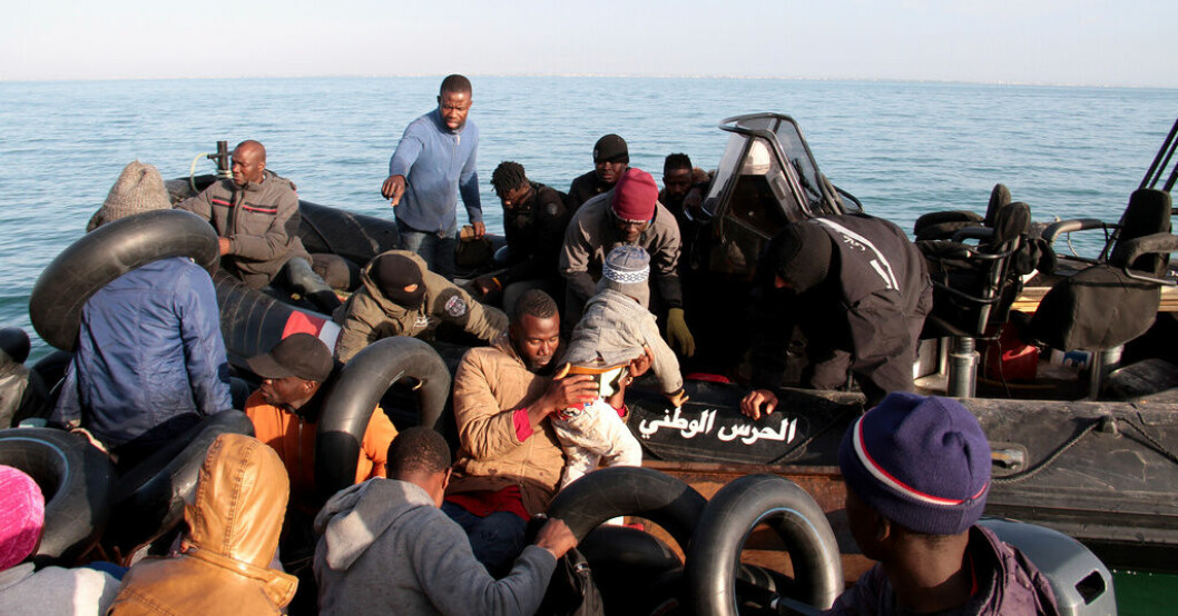 Migranter som stoppas av Tunisiens maritima myndigheter utanför Sfax. Arkivbild. Över 200 döda migranter utefter Tunisiens kust