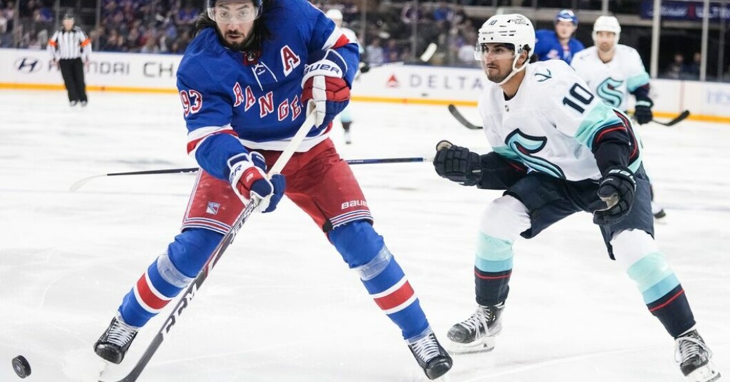 Mika Zibanejad i duell med Matty Beniers. Zibanejad målskytt tredje matchen i rad