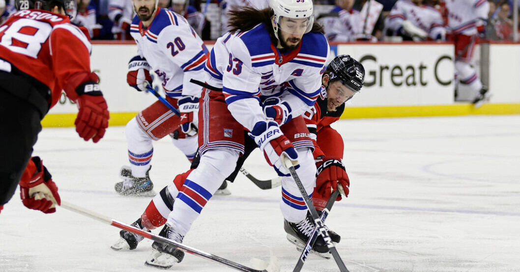 Mika Zibanejad i sjunde matchen mot New Jersey. Rangers utslaget – men inget VM för Zibanejad