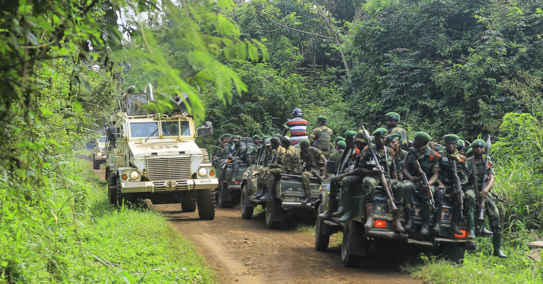 Militär från Kongo-Kinshasa med ett fordon från FN:s fredsbevarande insatser i Norra Kivu sommaren 2021. Arkivbild. Vapenvila bruten i Kongo-Kinshasa